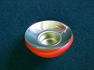 Kerzenhalter rot mit Metalleinsätzen für 00048